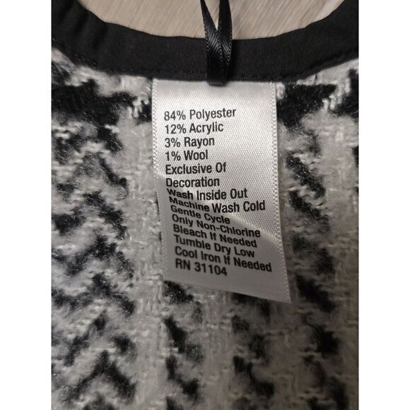 Kaari Blue Women's Black‎ & White Plaid Open Front Sweater Vest Size S/M - Picture 7 of 10